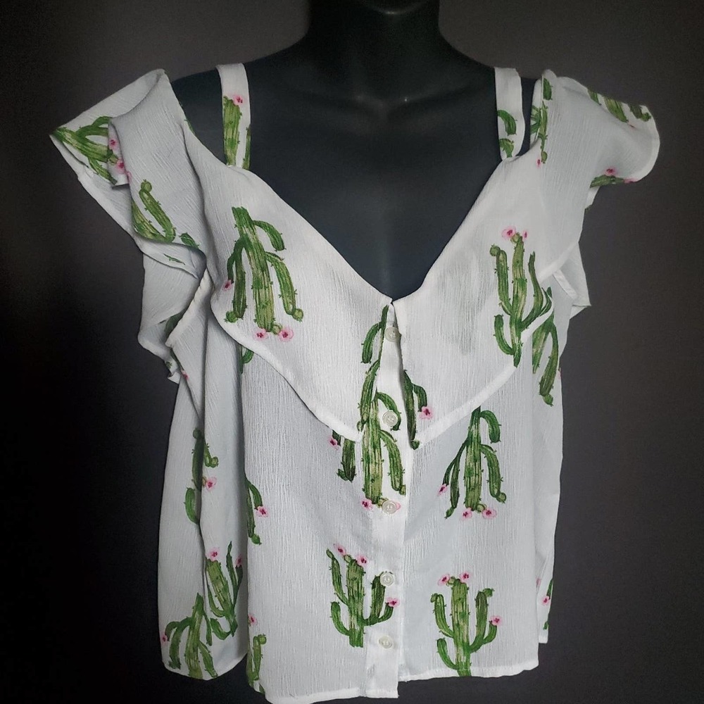"C" White Short Flutter Sleeve with Straps Button Down Size M Top Green Cactus